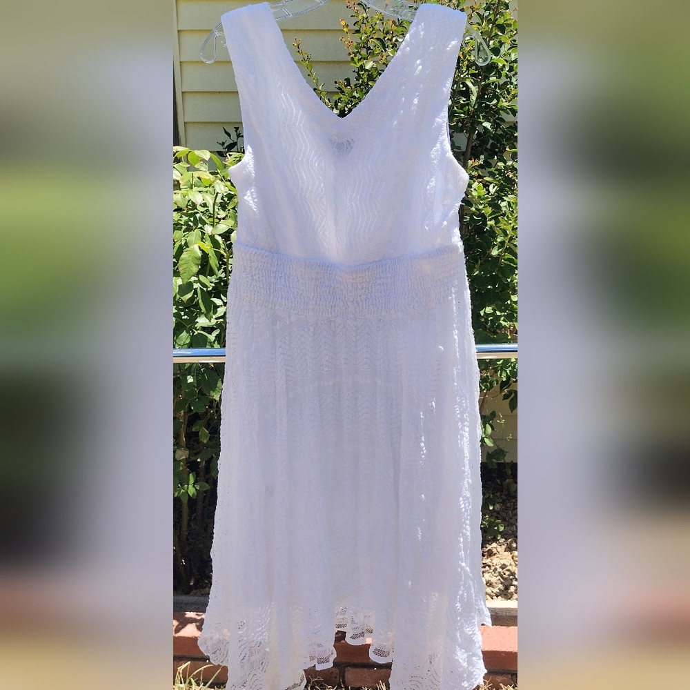 Rabbit Rabbit Rabbit Elegant White Textured Dress - Picture 4 of 4